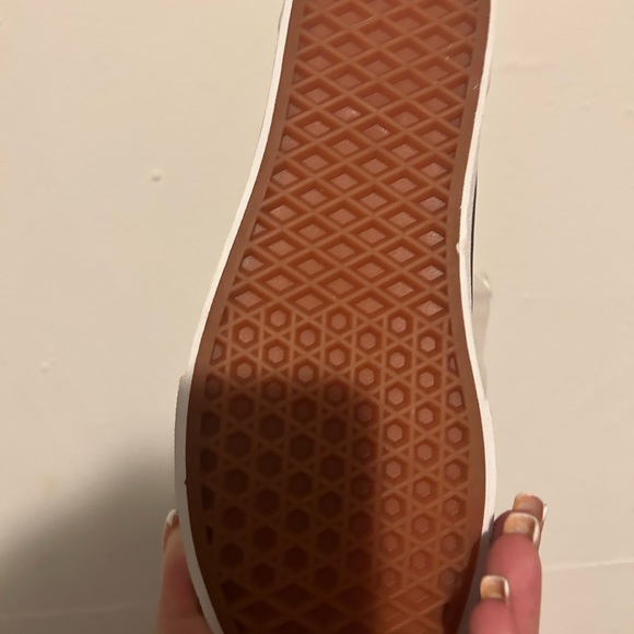 Size 8.5 women’s Vans - Picture 5 of 7